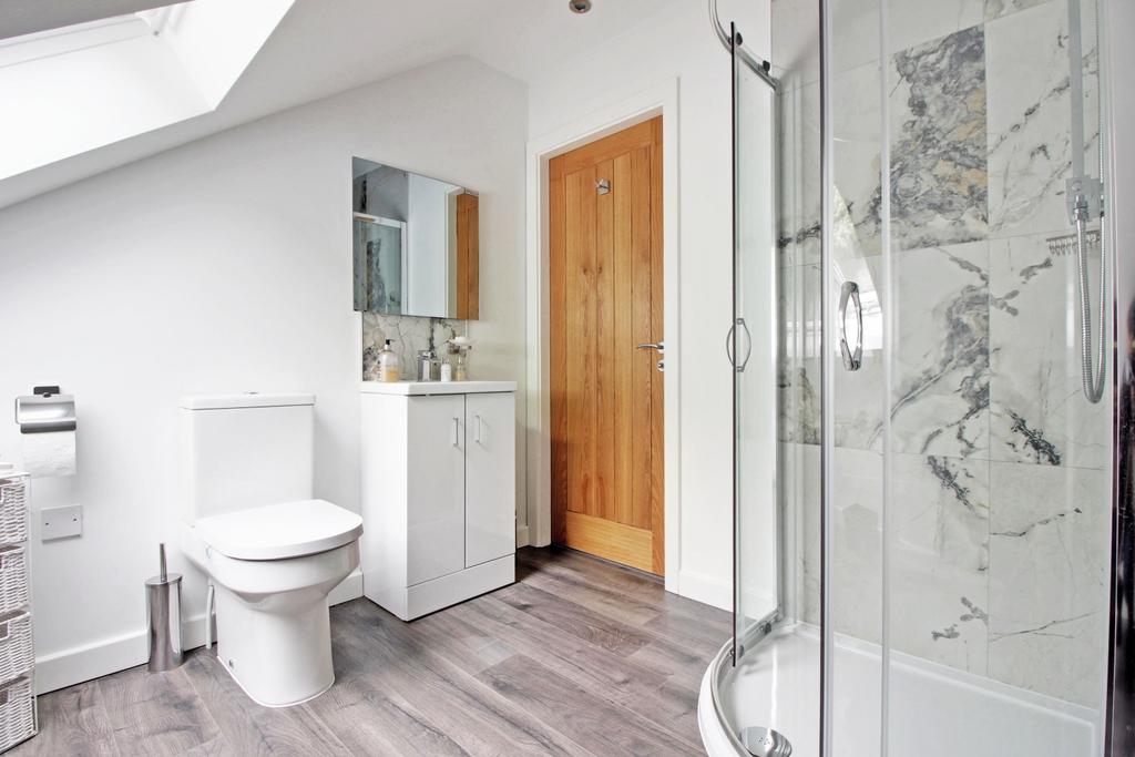 Bedroom 1 Ensuite