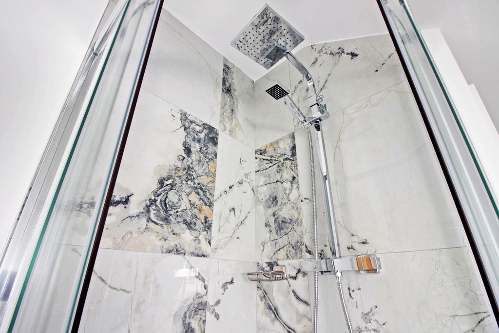 Bedroom 1 Ensuite