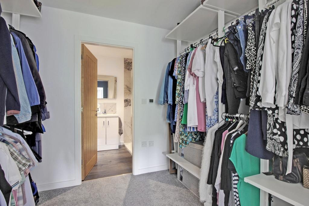 Bedroom 3 Dressing Room