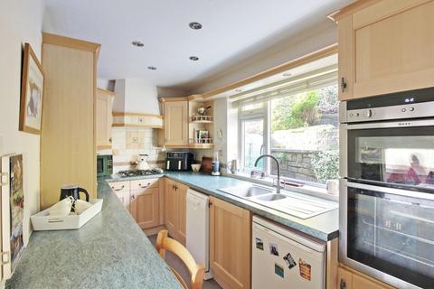 5 Steps Lane, Sowerby Bridge, HX6 2JH