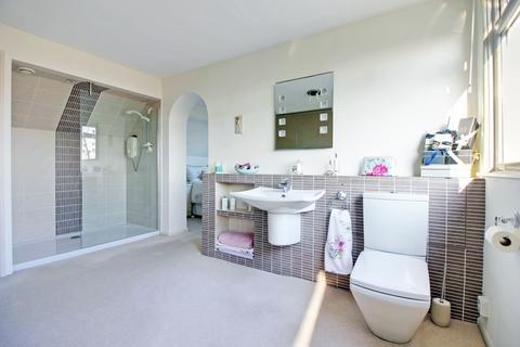 5 Steps Lane, Sowerby Bridge, HX6 2JH