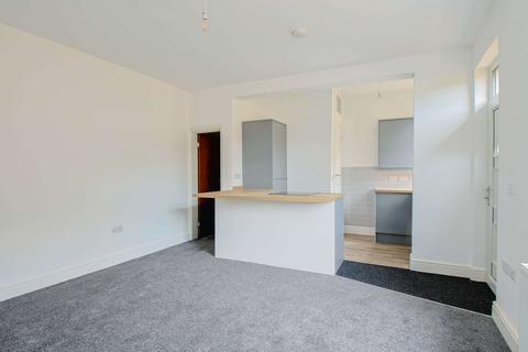 3 bedroom terraced house for sale, Springfield Terrace, Midgley, Halifax HX2 6TZ