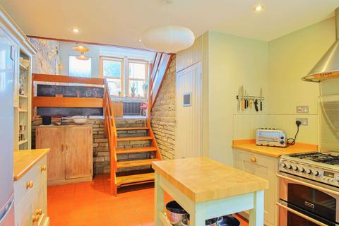 4 Towngate, Heptonstall, Hebden Bridge, HX7 7LW