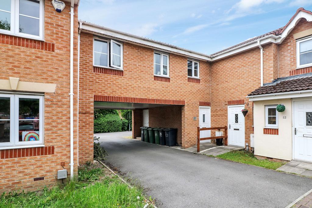 Manor Park Road, Cleckheaton BD19 5BL 1 bed mews for sale £85,000