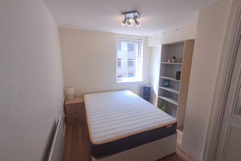 2 bedroom flat to rent, Mitchell Street, Leith, Edinburgh, EH6