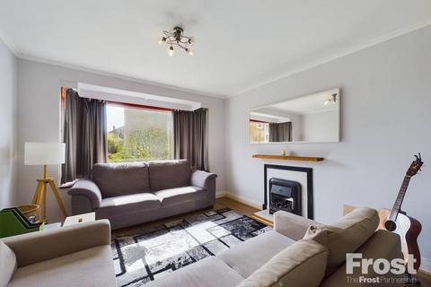 3 Wye Close, Ashford, TW15 1BT