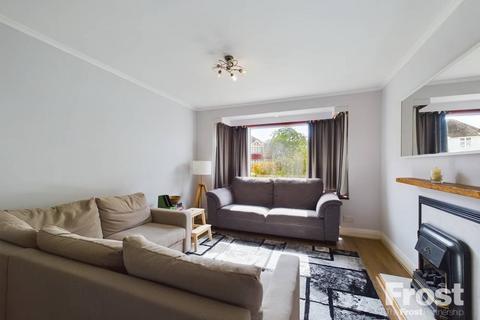3 Wye Close, Ashford, TW15 1BT