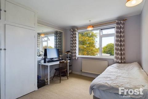 3 Wye Close, Ashford, TW15 1BT