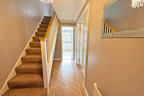 14 Hazel Drive, Hollywood, Birmingham, B47 5RJ