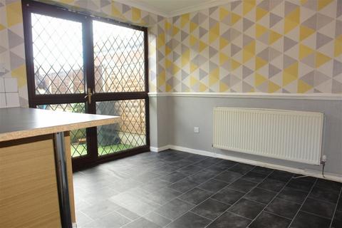 2 Fountains Walk, Chadderton, Oldham, OL9 8PX