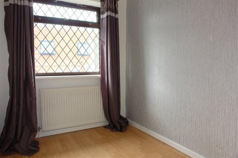 2 Fountains Walk, Chadderton, Oldham, OL9 8PX