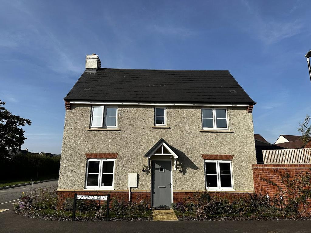 Huntsman Drive, Brockworth... 3 bed detached house £332,500