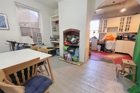 60 Ashley Road, Bournemouth, BH1 4LL