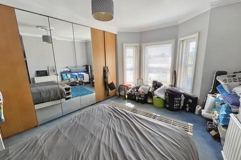 60 Ashley Road, Bournemouth, BH1 4LL
