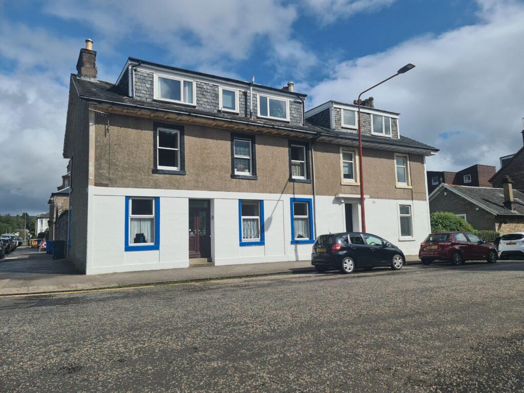 132 West Princes Street, Helensburgh G84 8BL 1 bed ground floor flat
