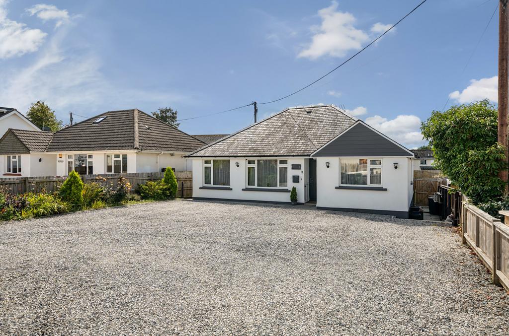 Bickington, Barnstaple, Devon, EX31 5 bed bungalow for sale £490,000