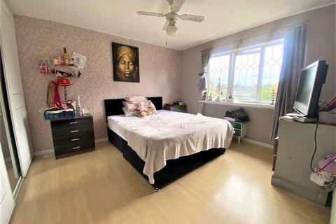 36 Binbrook Way, Grimsby, DN37 9AS