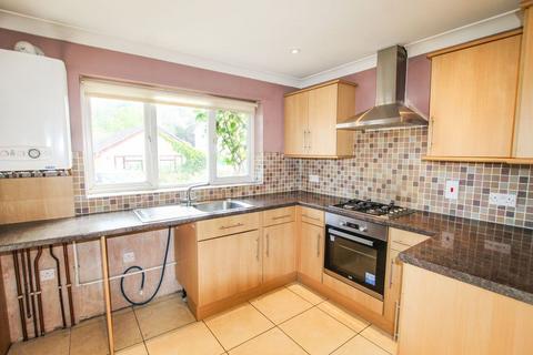 2a Chichester Close, Ashford, TN23 4QB