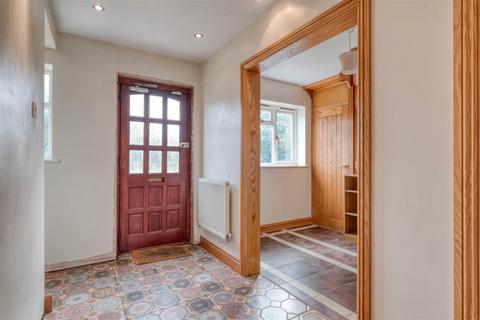 222 Studley Road, Redditch, B98 7HL