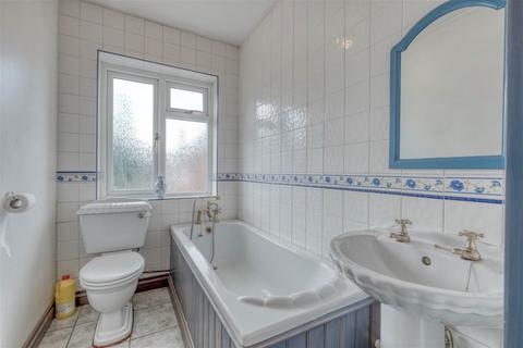 222 Studley Road, Redditch, B98 7HL