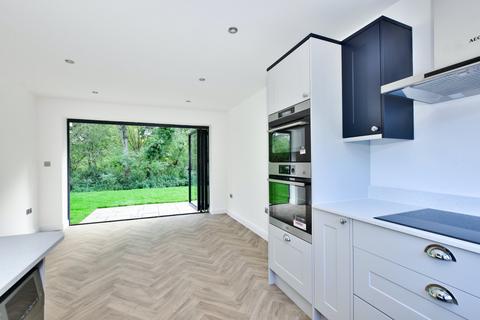 4 bedroom detached house for sale, Waterside, Chesham, Buckinghamshire, HP5