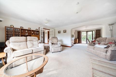 4 bedroom bungalow for sale, Villa Close, Branston, Lincoln, Lincolnshire, LN4