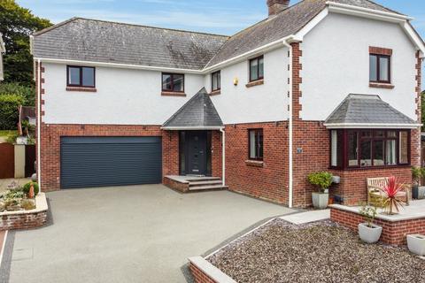 5 bedroom detached house for sale, 7 Alscott Gardens, Barnstaple EX31