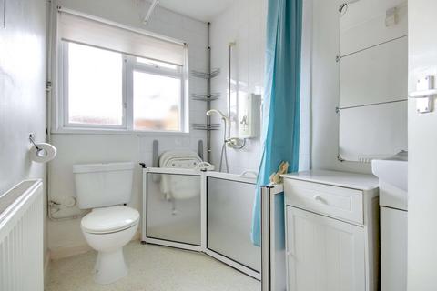 1 Charles Dart Crescent, Barnstaple, EX32 7EB
