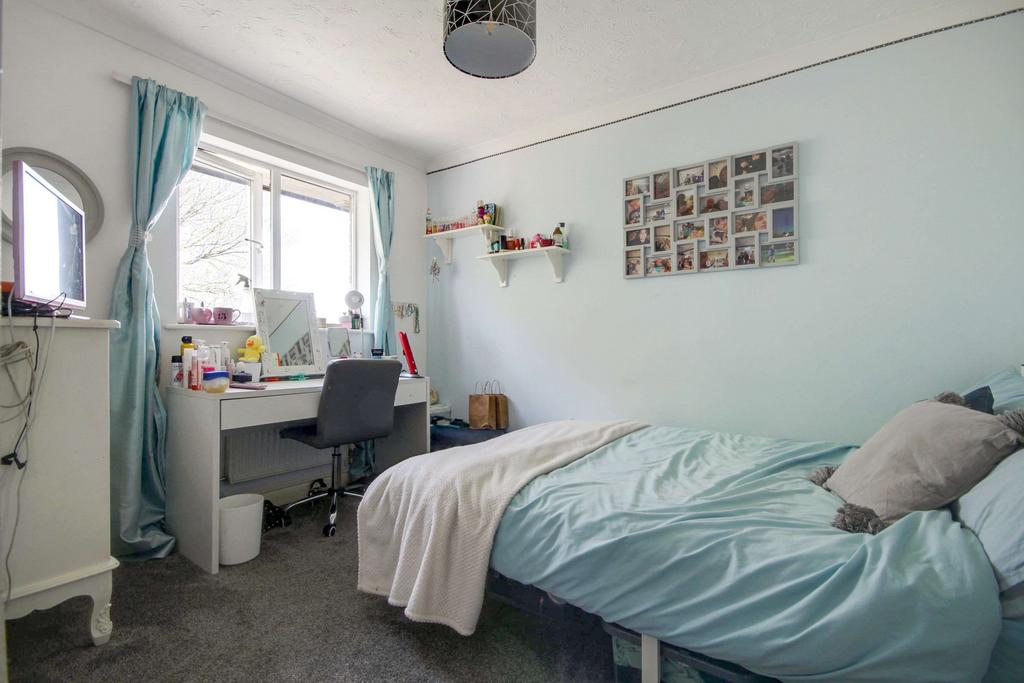 Bedroom 2 (Double)