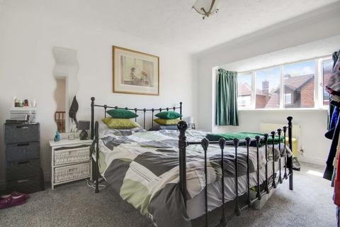 8 Drake Close, Westward Ho, Bideford, EX39 1XA