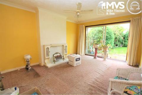 9 Brading Avenue, Clacton-on-sea, CO15 4PA