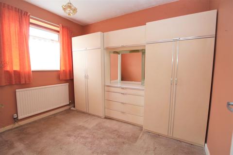 9 Brading Avenue, Clacton-on-sea, CO15 4PA