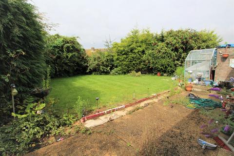 9 Brading Avenue, Clacton-on-sea, CO15 4PA