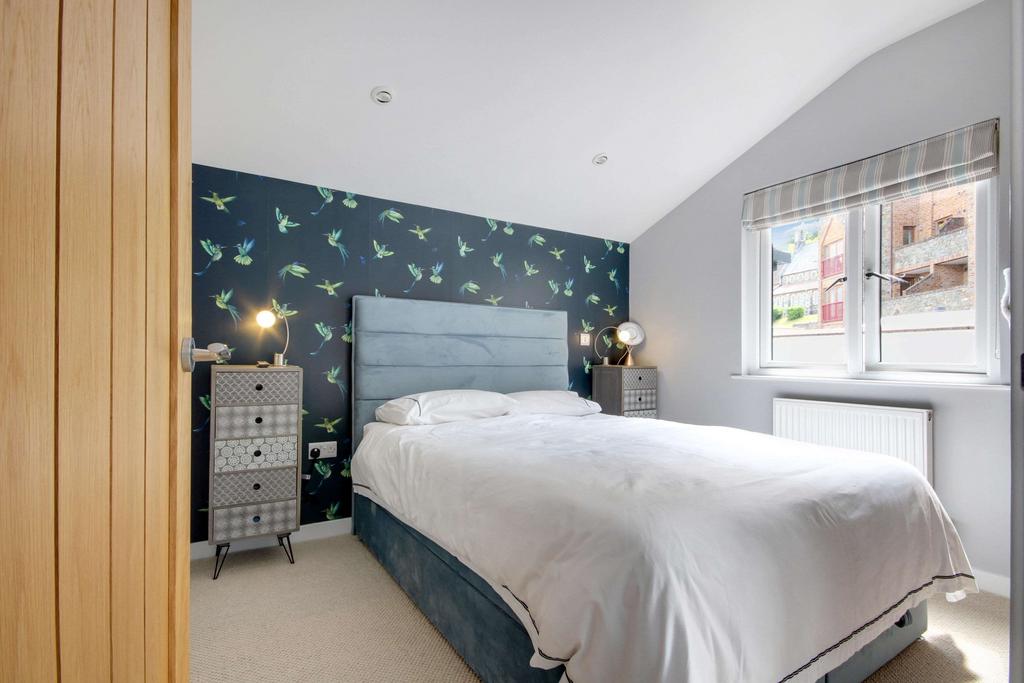 Bedroom 1 (Double with Ensuite)