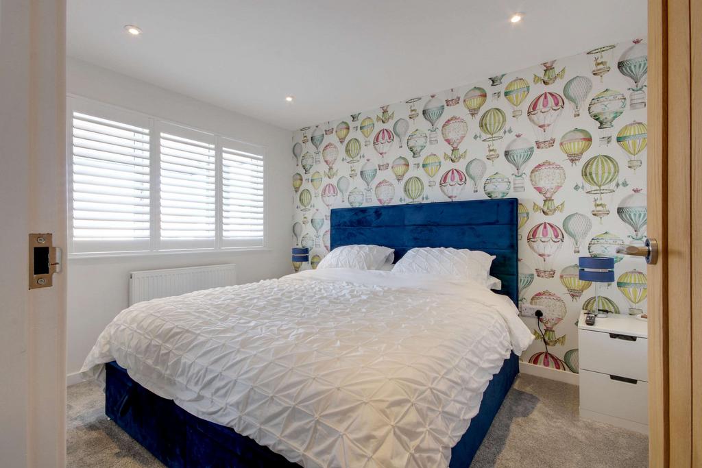 Bedroom 2 (Double)
