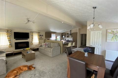 3 bedroom mobile home for sale - Breydon, Water Holiday Park, NR31