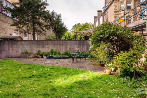 2 bedroom apartment to rent, Second Avenue, Hove