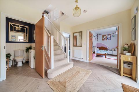 5 Ark Royal Avenue, Exeter, EX2 7GP