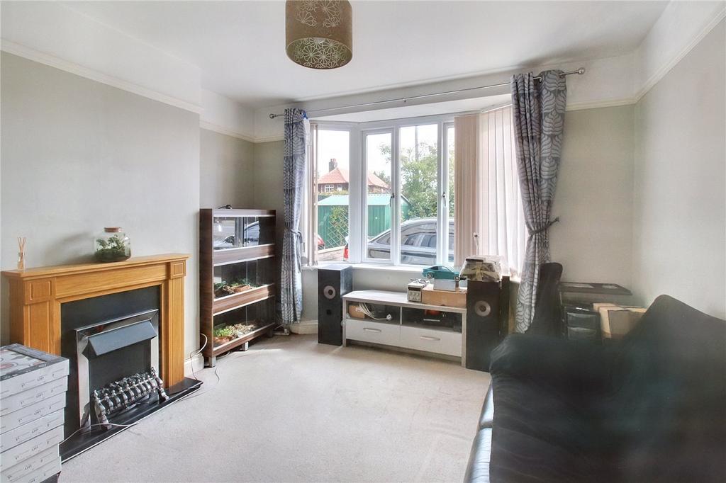 Cromer Road, Hellesdon, Norwich, Norfolk, NR6 3 bed semidetached house