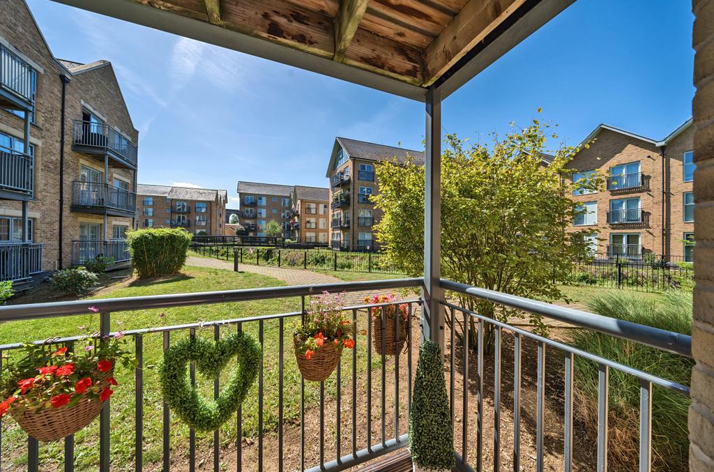 Esparto Way, South Darenth, Dartford, Kent, DA4 2 bed apartment for