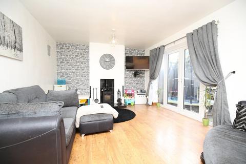 2 Walnut Croft, Baddesley Ensor, Atherstone, CV9 2DP