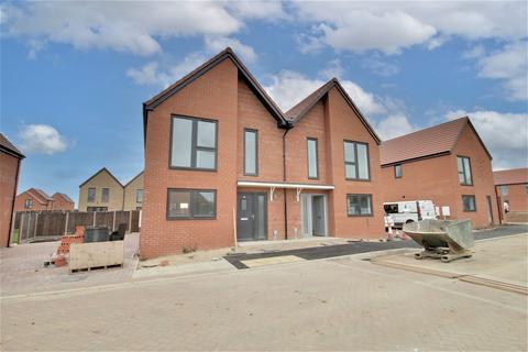 2 bedroom semi-detached house for sale - Crabtree Close, Bury, Ramsey