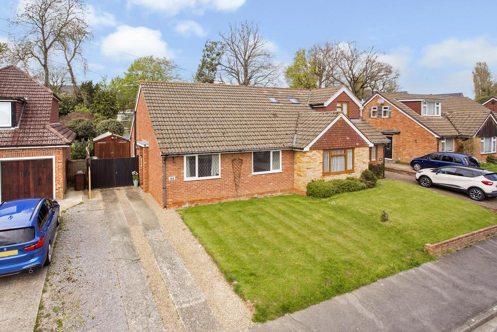 Hopgarden Road, Tonbridge 2 bed semidetached bungalow for sale £450,000