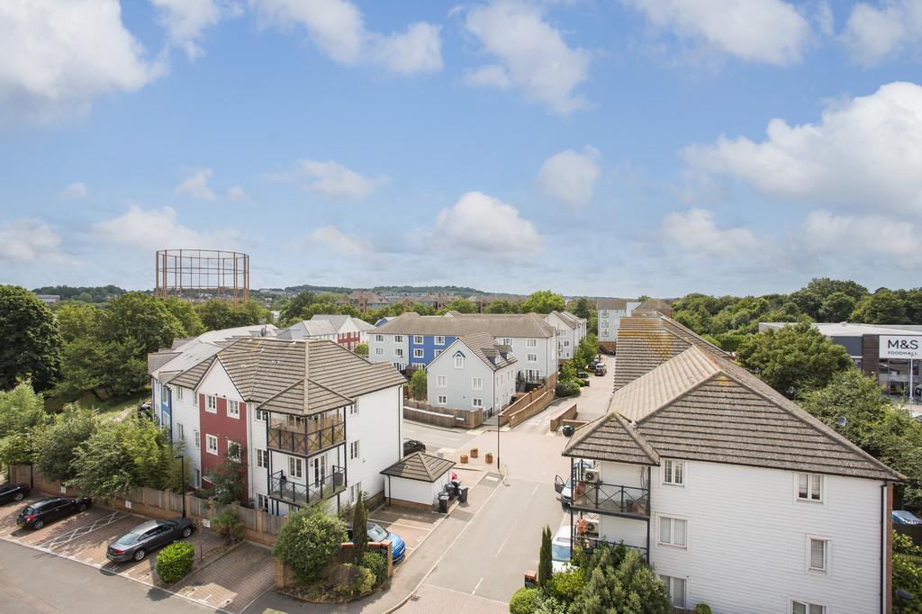 Crabapple Road, Tonbridge 2 bed apartment for sale £230,000