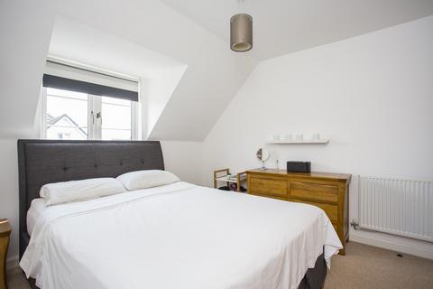 2 bedroom apartment for sale - Crabapple Road, Tonbridge