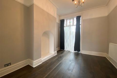 4 bedroom terraced house to rent, Harman Road, Sutton Coldfield, West Midlands, B72