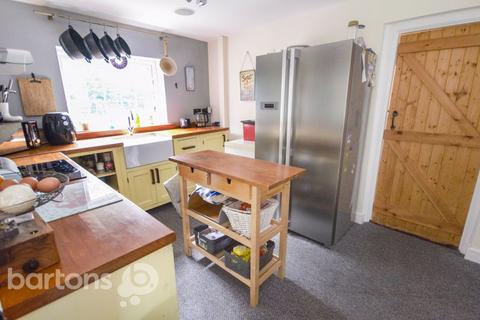 23 Hill Side, Thorpe Hesley, Rotherham, S61 2QB