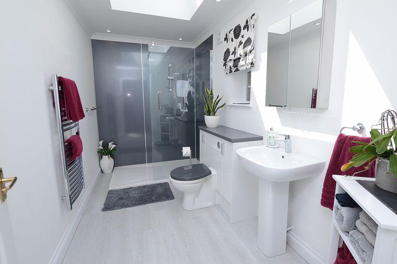 Ground Floor Shower