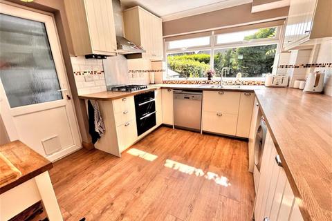 87 Avery Road, Sutton Coldfield, B73 6QF