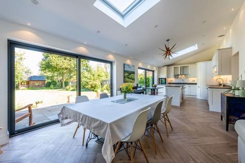 Woodside Forest Road, Effingham Junction, Leatherhead, KT24 5HL